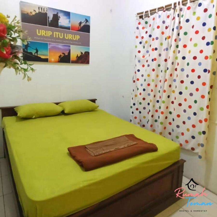 Rumah Teman Hostel Semarang Kültér fotó
